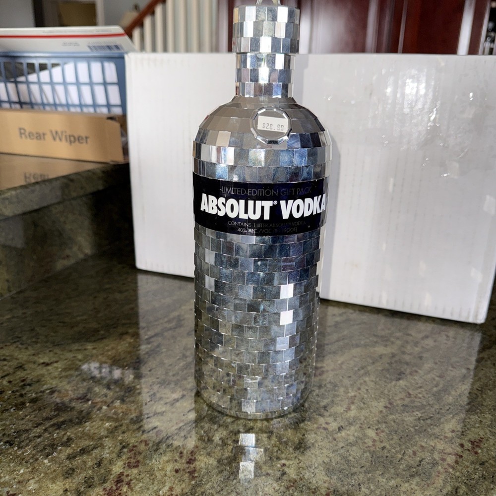 ABSOLUT Vodka Limited Edition Giftpack Hanging Disco Bottle Empty