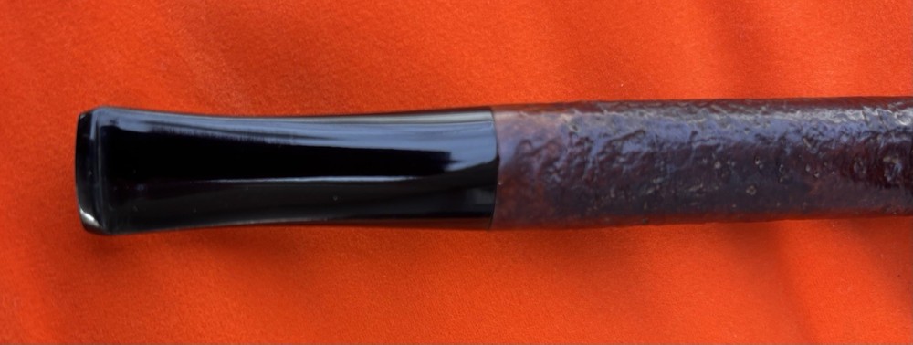 J. Dees Pipes Oval Shanked Billiard