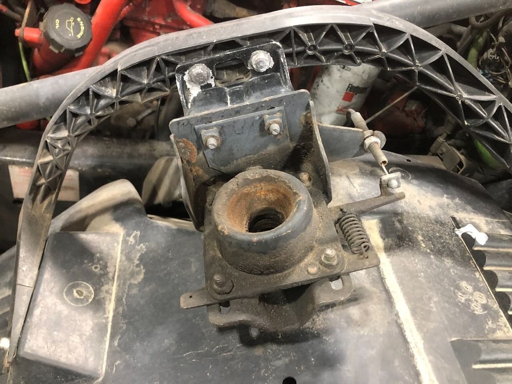 Volvo VNL Left/Driver Hood Latch - Used