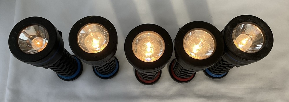 5 - ZENON HEAVY DUTY RUBBER FLASHLIGHTS