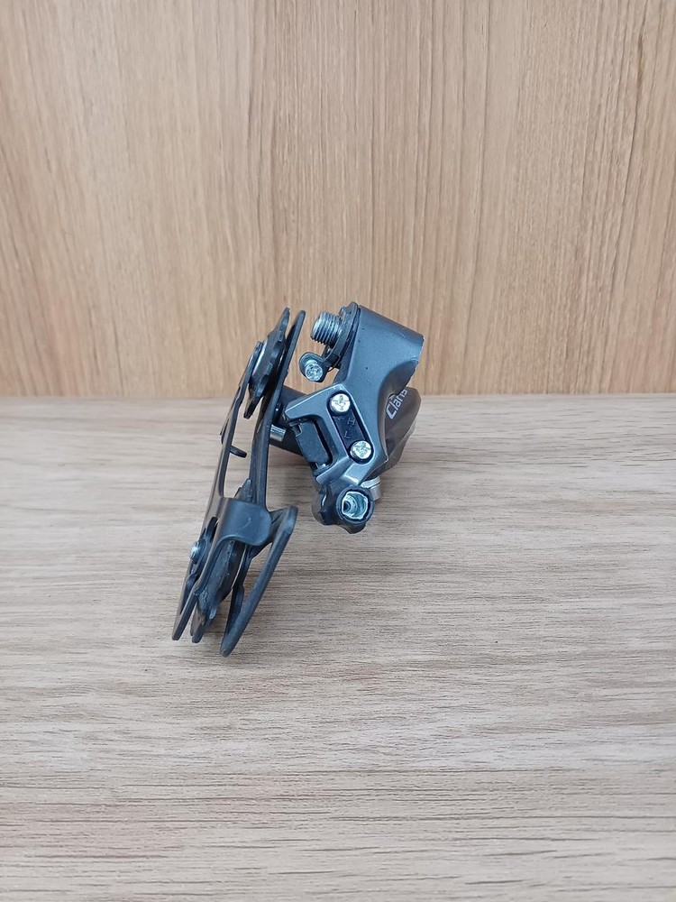 RD-R2000 Rear Derailleur