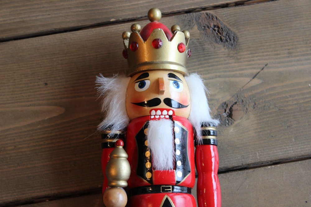 Royal King Nutcracker