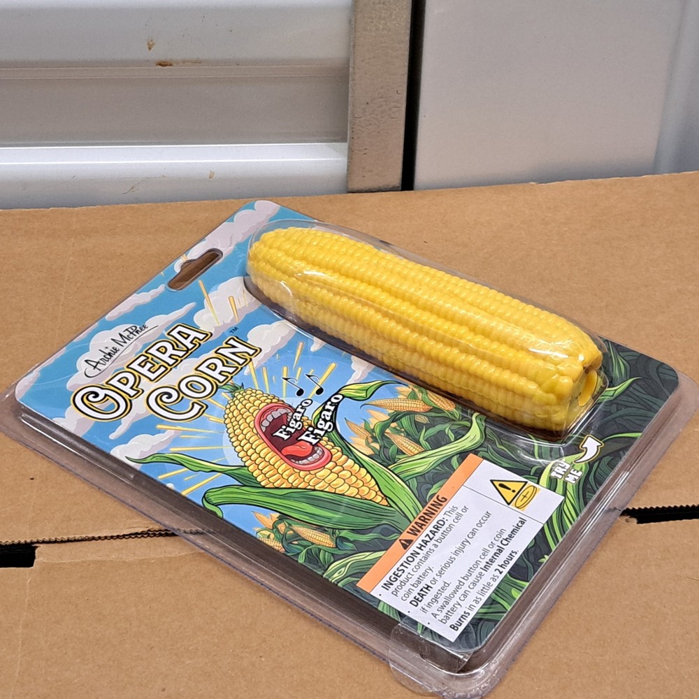 🌽 Archie McPhee - Opera Corn - Singing Corn Cob Gag Gift 🌽