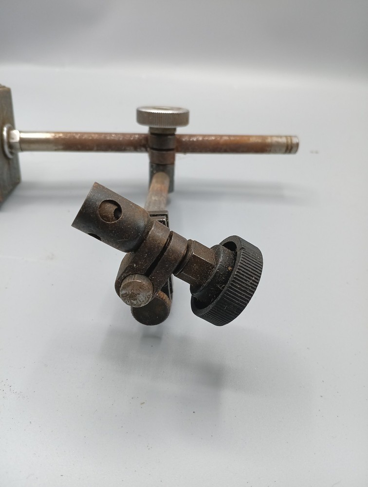 Used Enco Magnetic Indicator Holder.