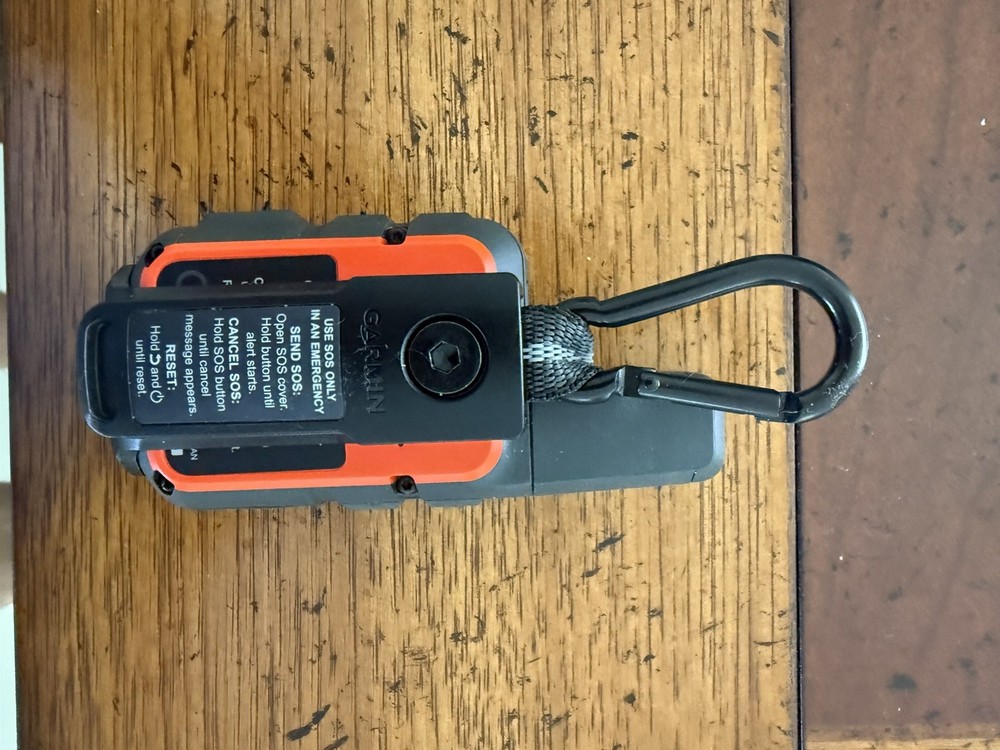 Garmin inReach Mini GPS Communicator, Waterproof, Bluetooth AND Case