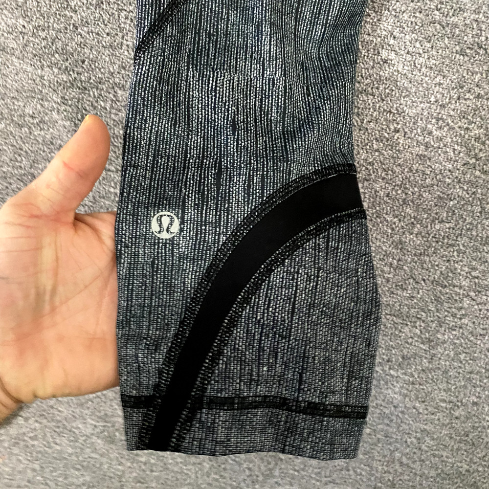 Lululemon Women's Size 4 Pull On Polyester Cropped Activewear Leggings