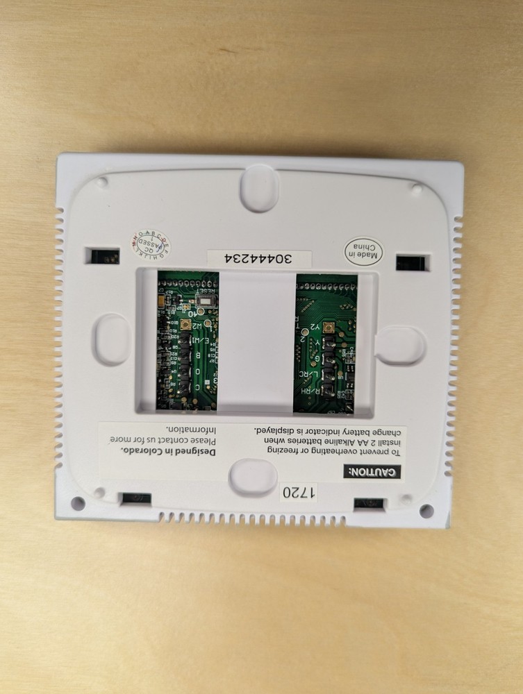 Pro 1 Model 805 Programmable Thermostat