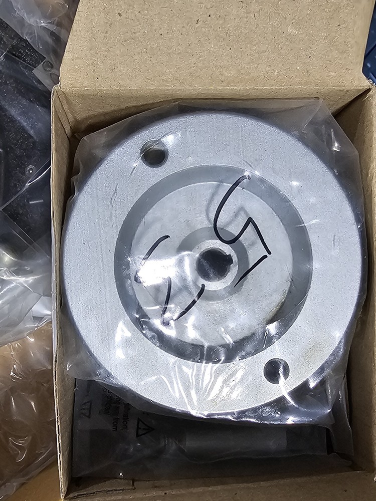 8" HORIZONTAL & VERTICAL ROTARY MACHINE TABLE - 4 SLOTS TB017