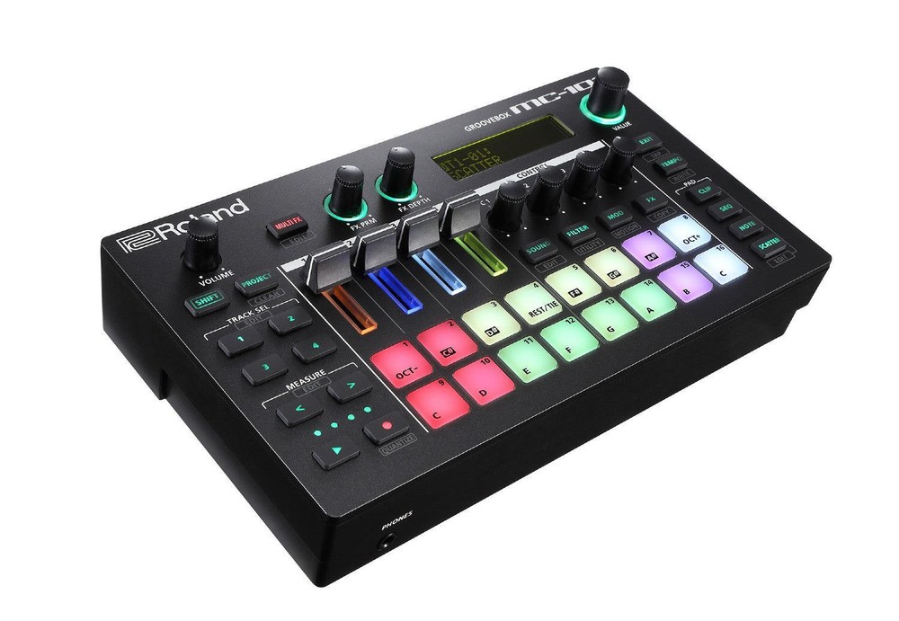 Roland MC-101 Groovebox