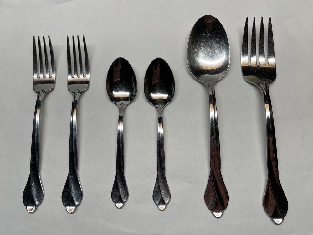 Oneida Tribeca Stainless Glossy Dinner Fork Teaspoon or Serving Spoon Fork -Choi