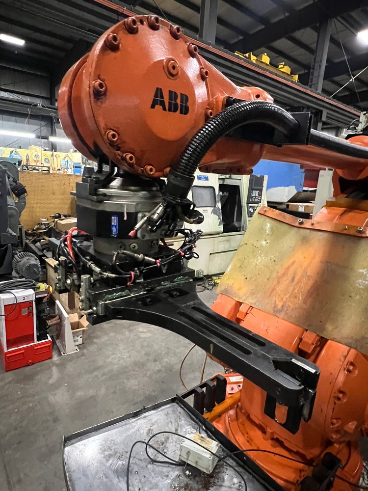 ABB 4400 PAYLOAD ROBOT WITH M99 CONTROL, PENDANT, 2000