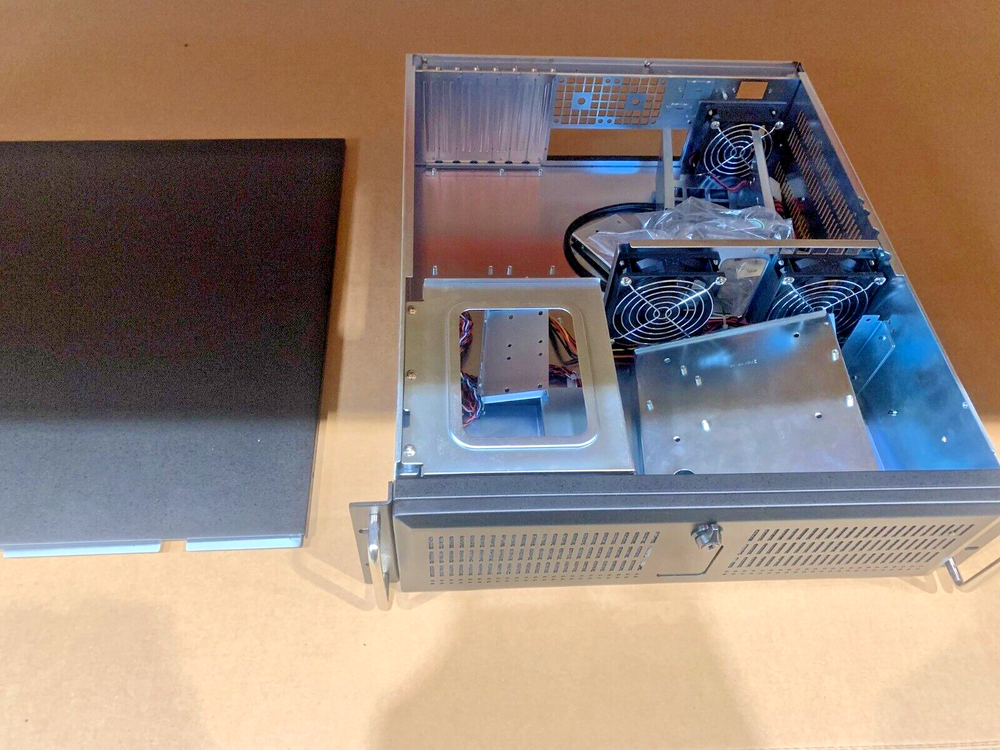 DYNAPOWER 3U RACKMOUNT CHASSIS W/ 8-BAYS 20.7″ DEPTH