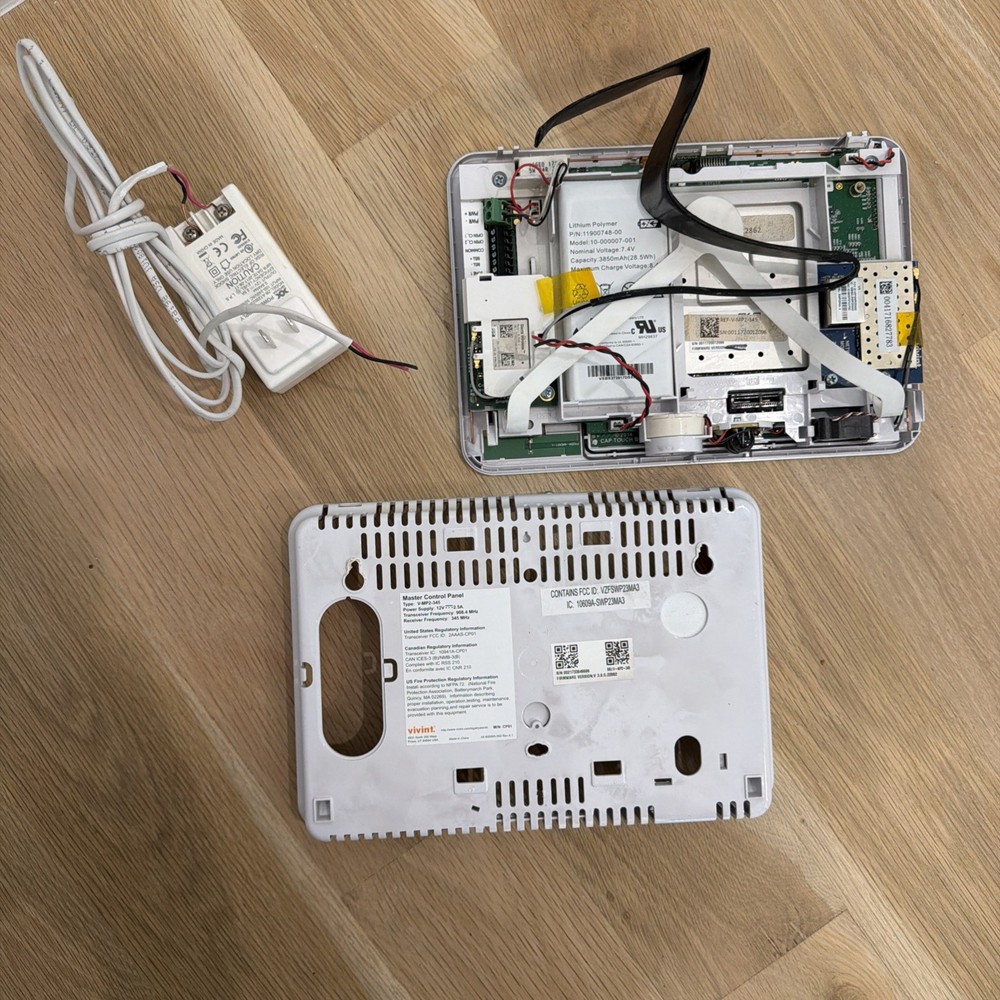 Vivint Master Control Panel Model V-MP2-345 CP01