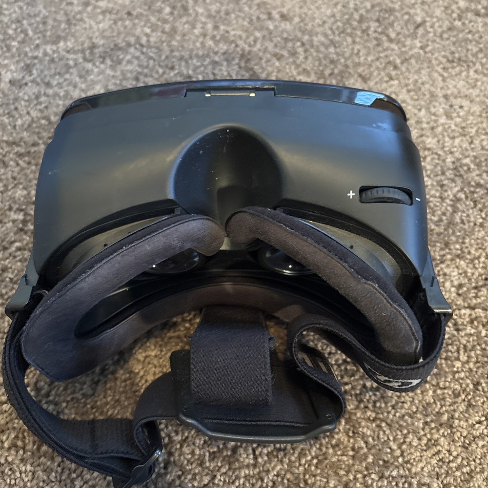 Homido V2 Virtual Reality Headset - Black - iPhone & Android - Case - Excellent