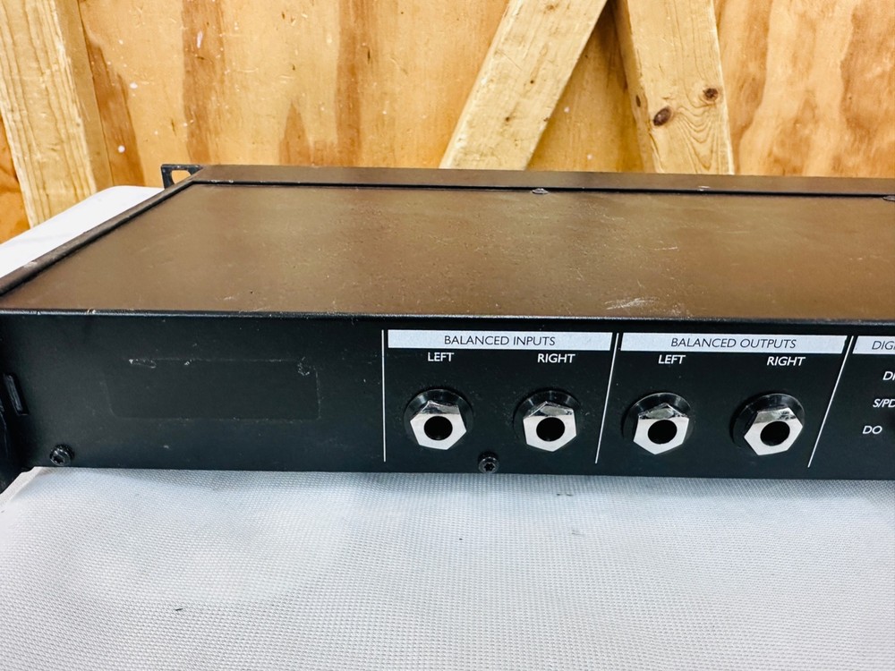 TC Electronic D-Two Multitap Rhythm Digital Delay - Tested & Working