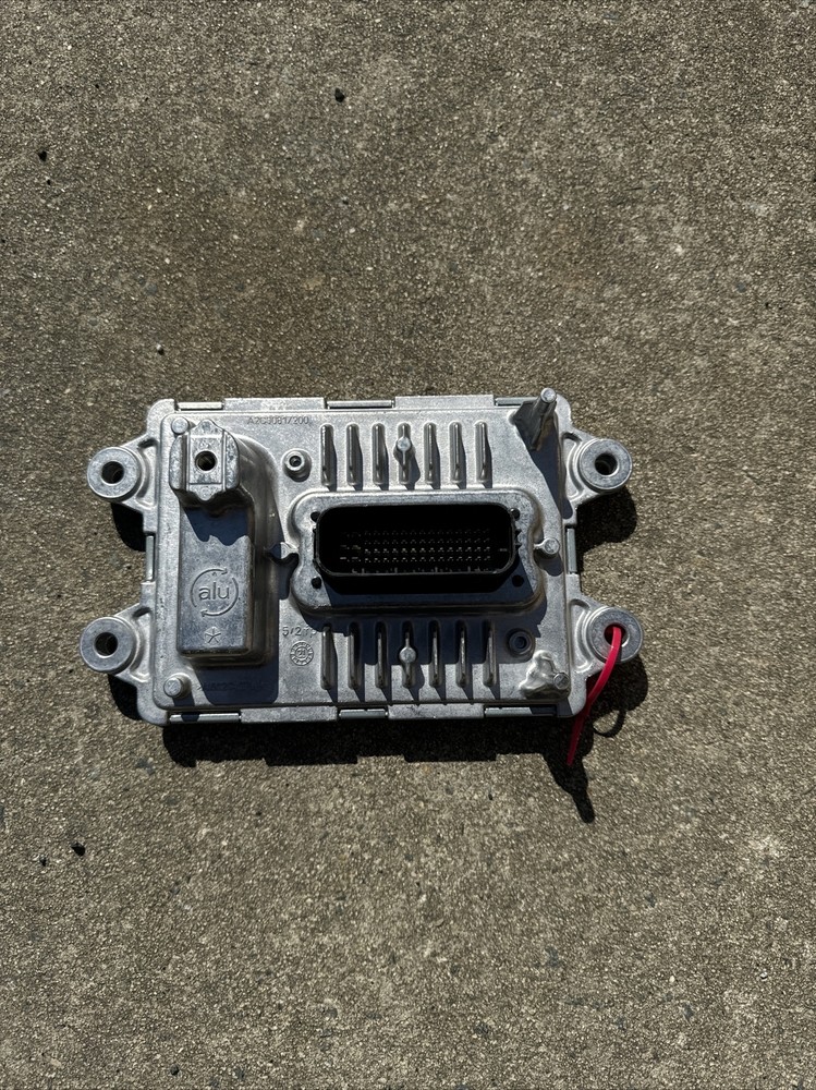 23252913 MACK MP8 2020 ECM New