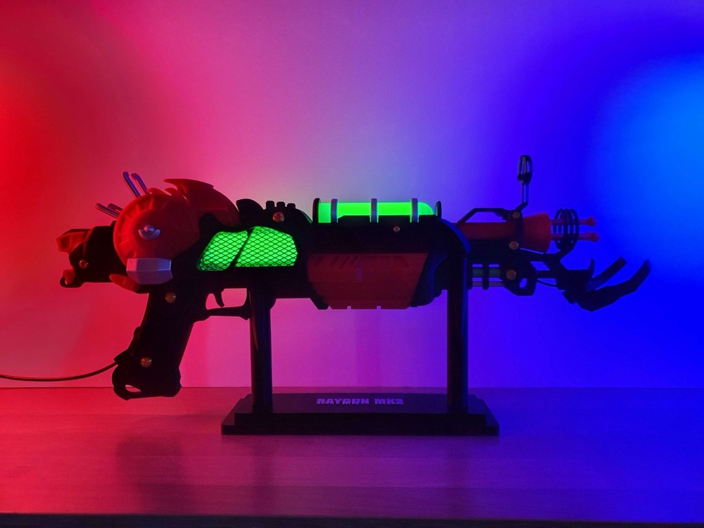 CoD Zombies Ray Gun MK2 Desk Display Lamp 5V USB LED