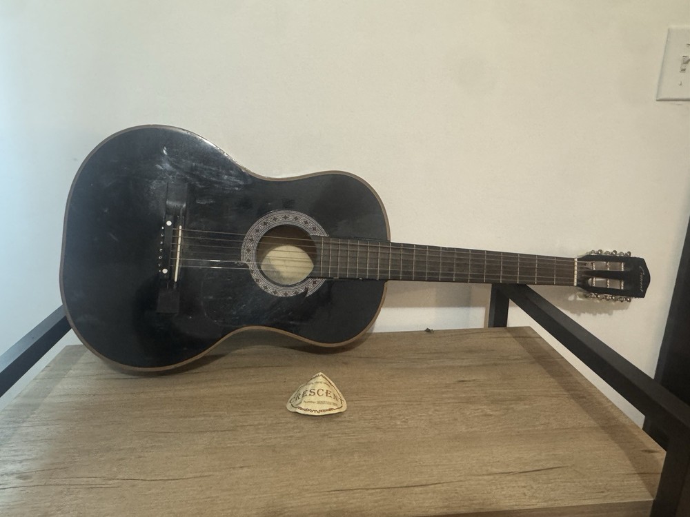 Crescent Classical Guitar 6 String Standard Black