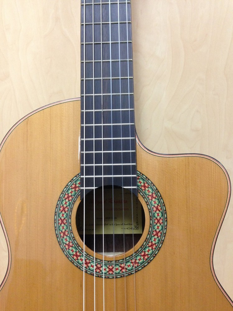 Miguel Rosales HS20CEQN Solid Cedar Top Classical Guitar with EQ + Accessories