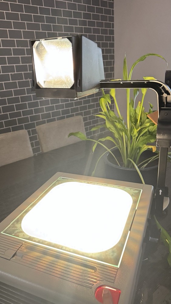 Vintage Classroom 3M 9100 Overhead Projector Tested