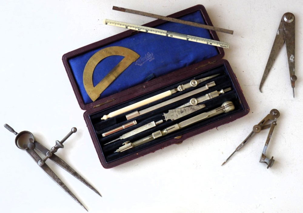 Drawing set & Compass Reeves ? Vintage Drawing tools
