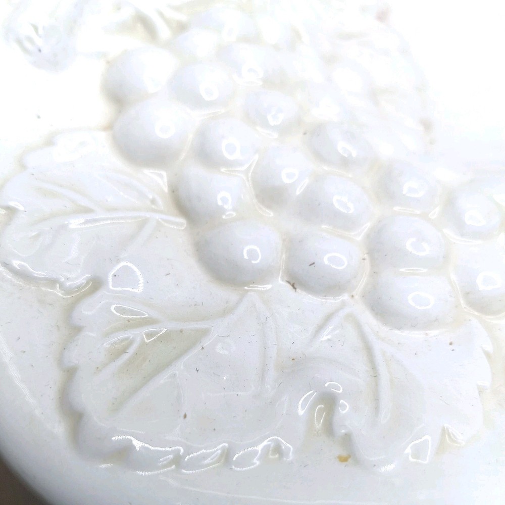 HUGE ANTIQUE / VINTAGE SERVING PLATTER. CERAMIC WHITE GRAPE VINE PERIMETER db.