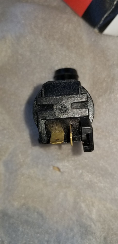 Bobcat windhsield washer pump 6664554