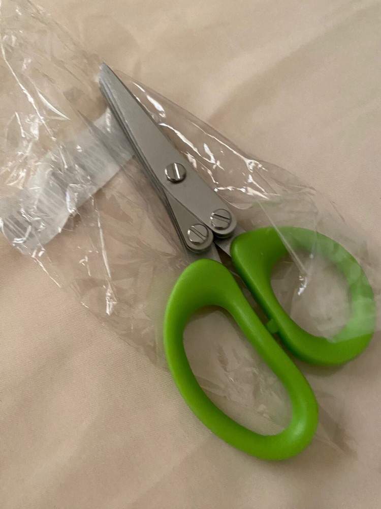 Kitchen Utensil Scissors for Veggies