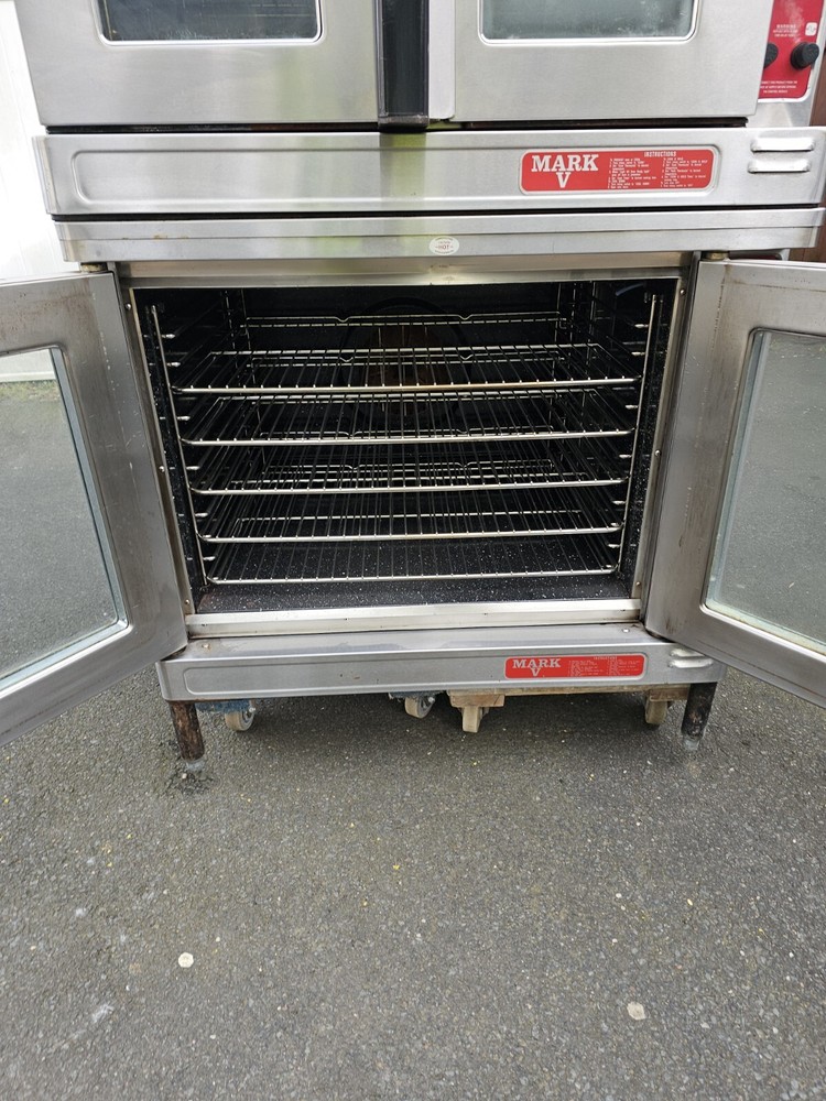 Blodgett Bakery Depth Double Full Size Electric Convection Oven