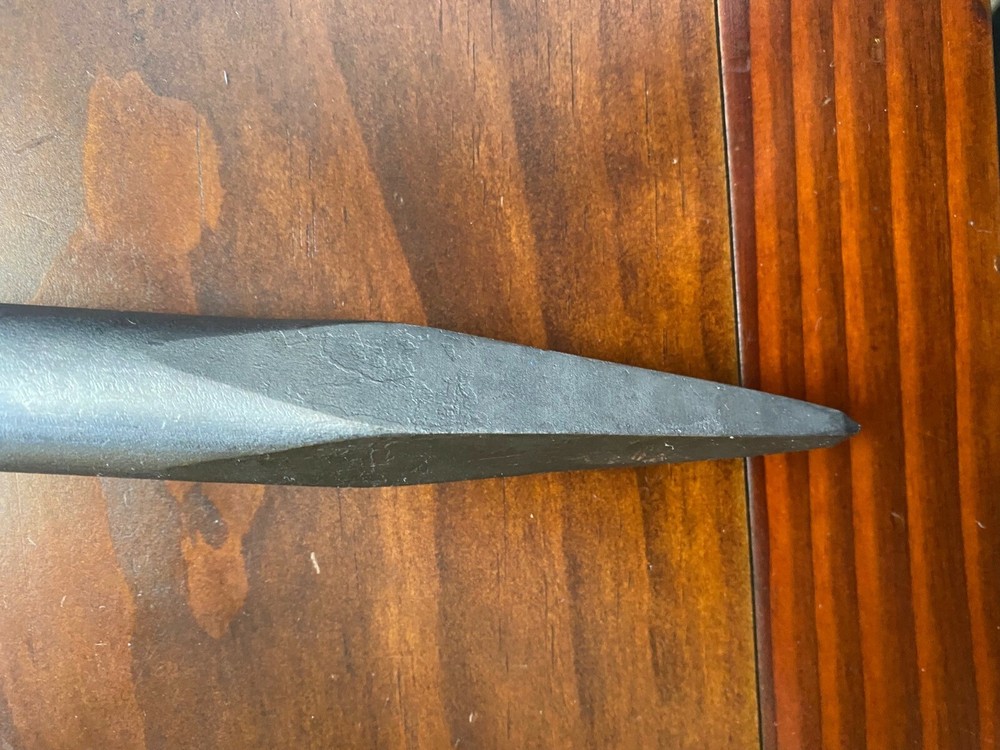 Bull Point Chisel Hex Spline Chisel 1-1/8 10"