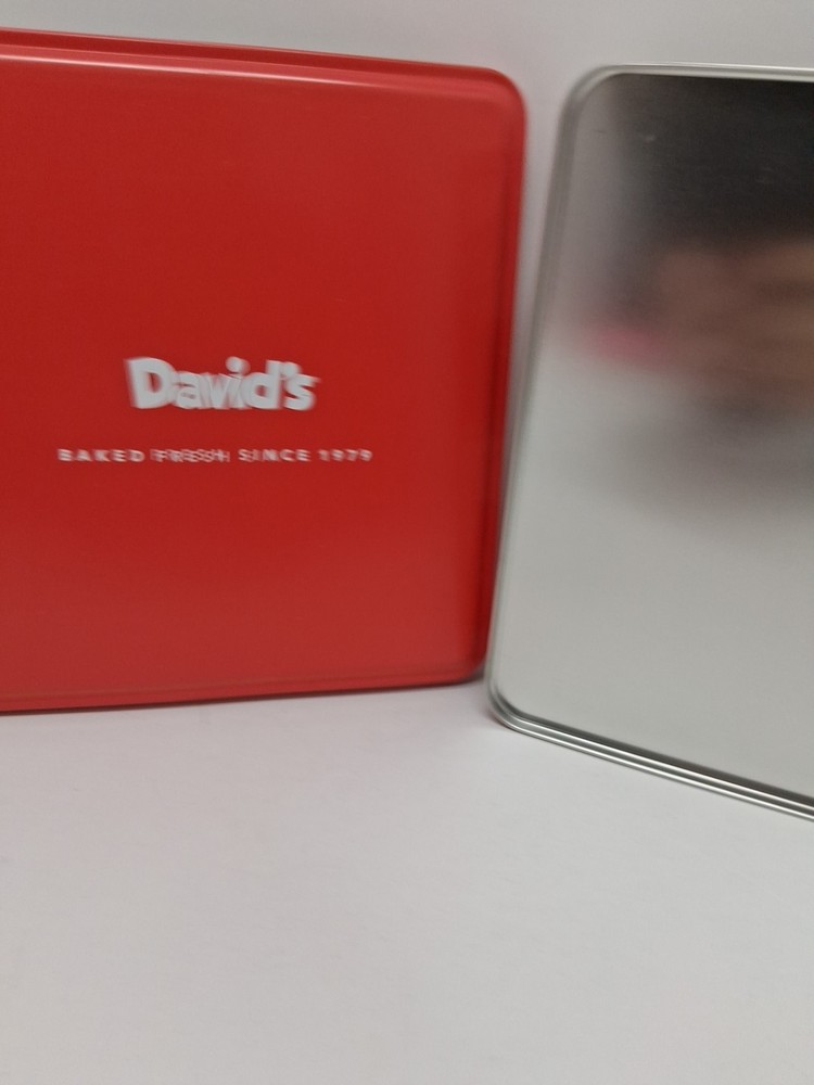 David Sunflower Seed Metal Tin Box