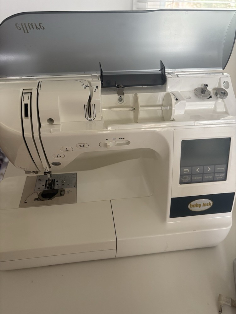 Babylock Ellure BLR Sewing Machine