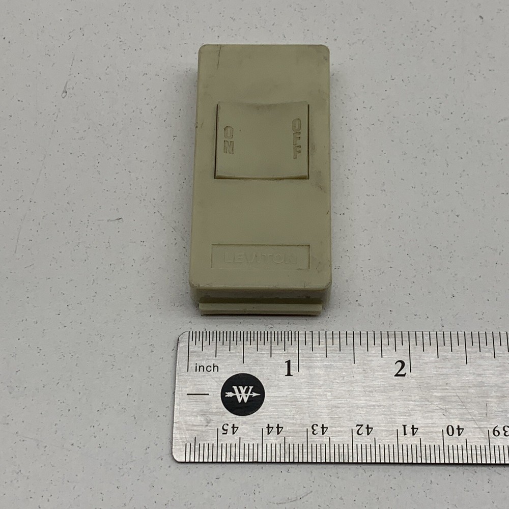 Leviton X31220-89-00-06 ON-OFF Ivory Keypad for 6322 Controller Interface