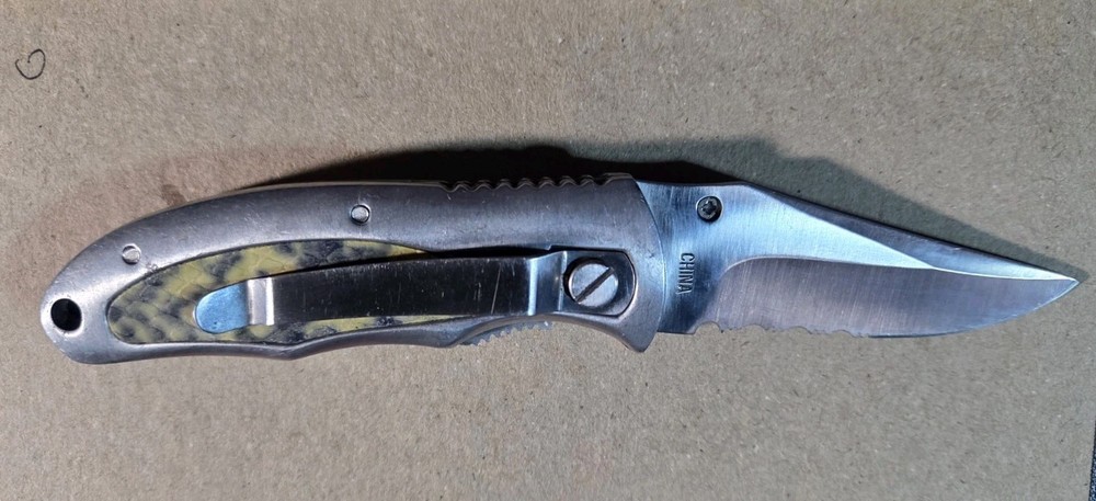 Folding Pocket Knife, China. Lock Blade. Ar2 #a23