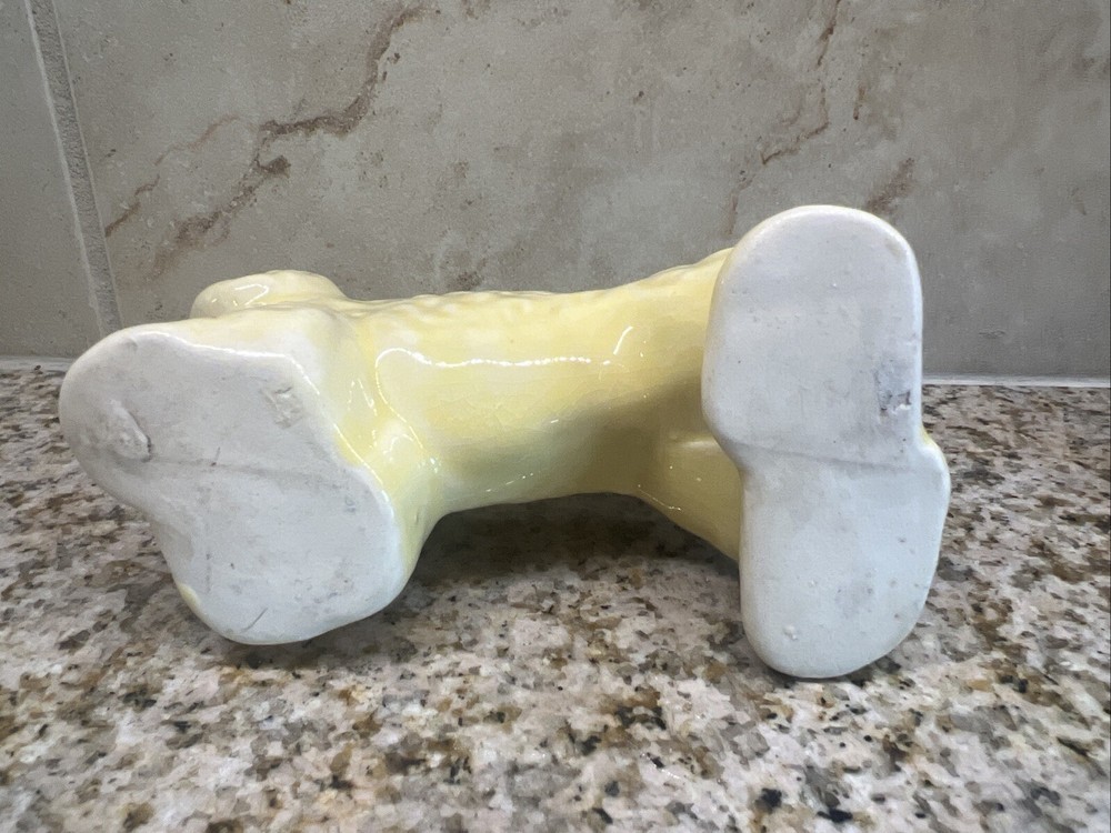 Small Cocker Spaniel dog planter Approximately 4" pale Yellow
