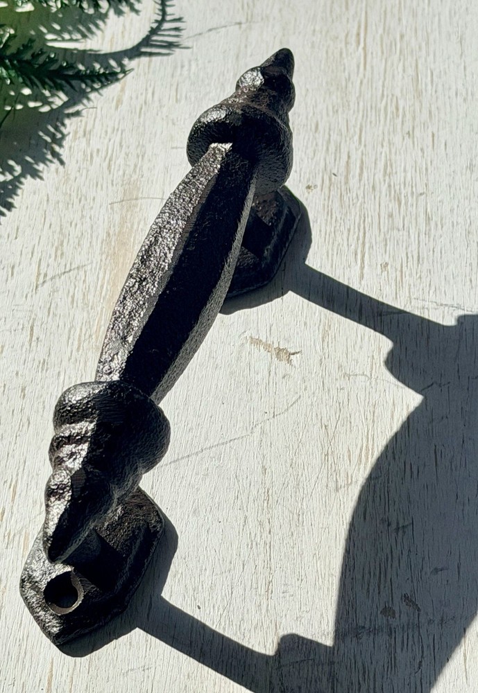 Rustic Cast Iron Barn Gate Pulls Vintage Style Drawer Handle Heavy Duty 2 Pack