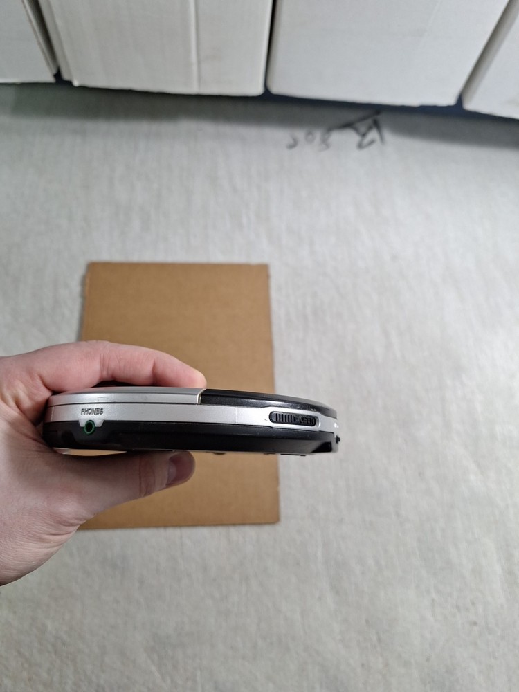 Durabrand CD Walkman Model CD-565