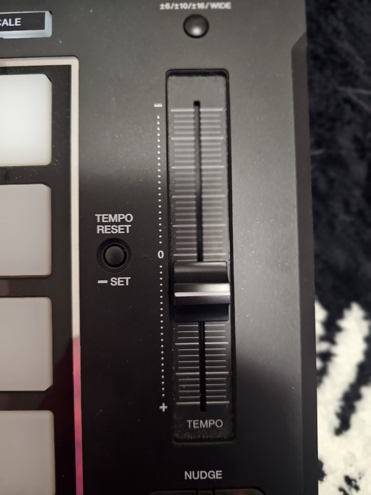 Pioneer Dj Djs-1000 - Standalone Dj Sampler (black)