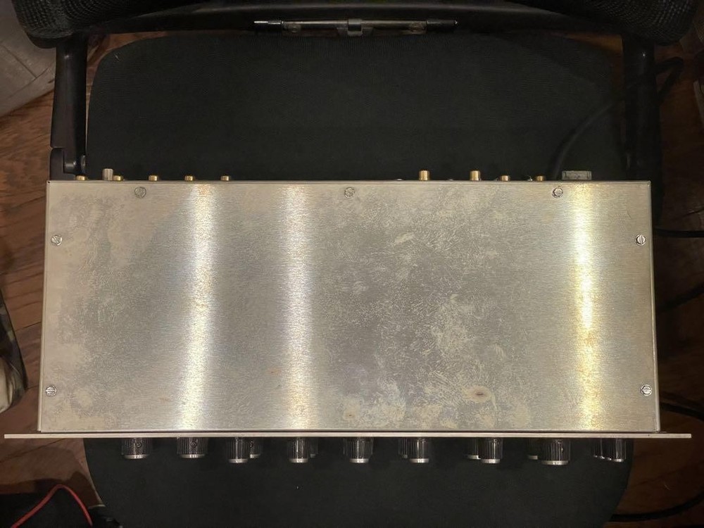 Urei model 1620 music mixer Silver panel