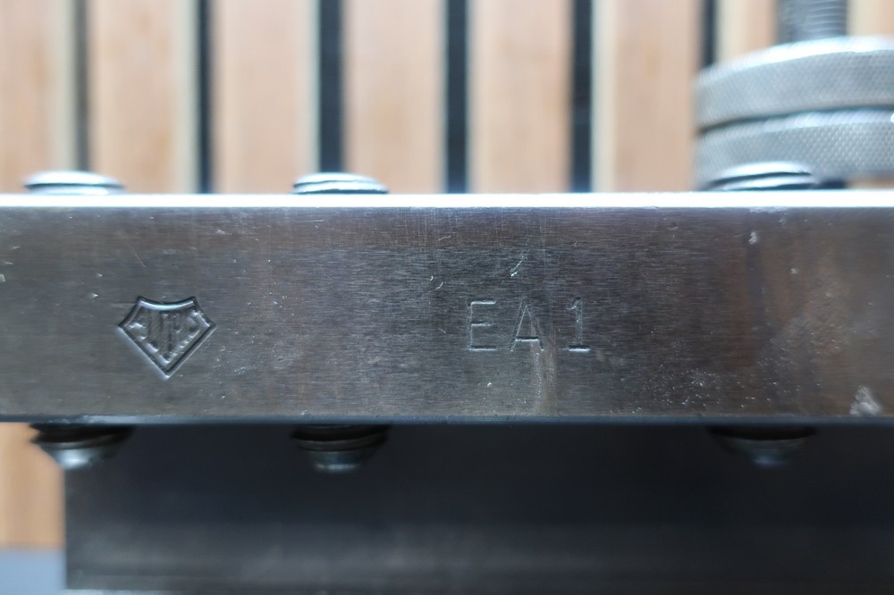 ALORIS EA1 | 1.5" Quick Change Tool Holder