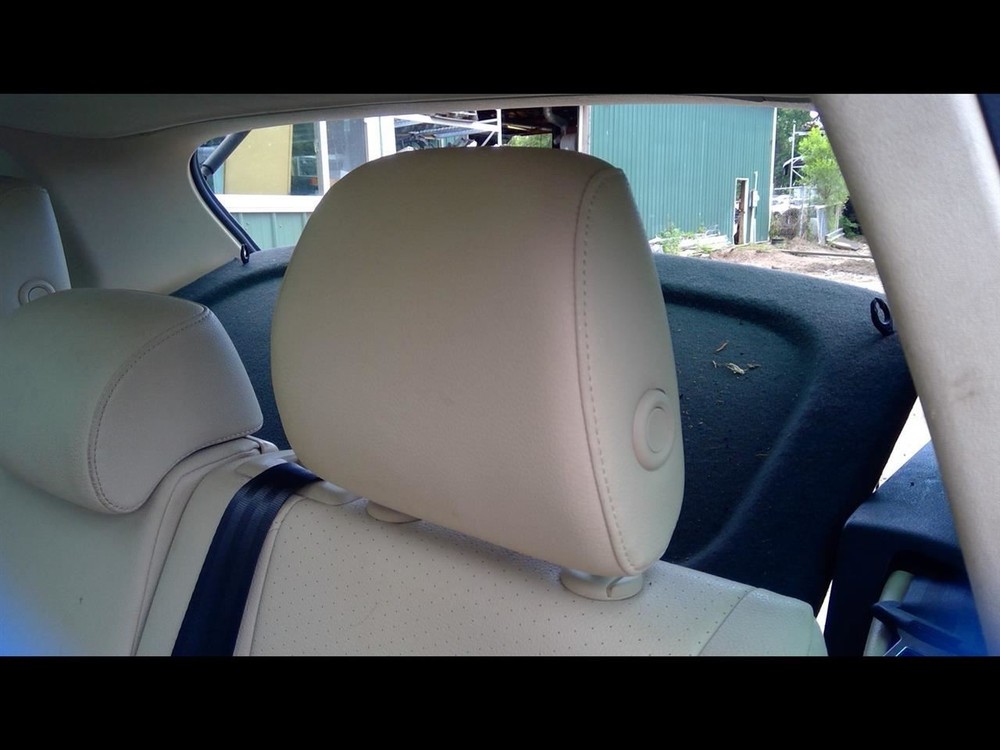 TIGUAN    2013 Headrest 1014243