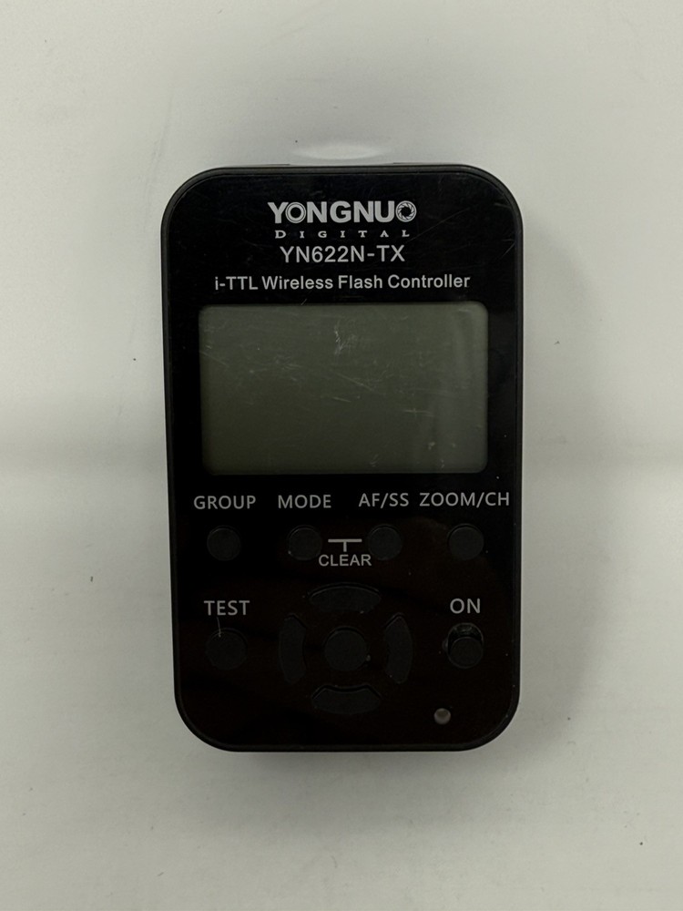 YONGNUO Digital Wireless Flash Trigger Transceivers x3 + Flash Controller