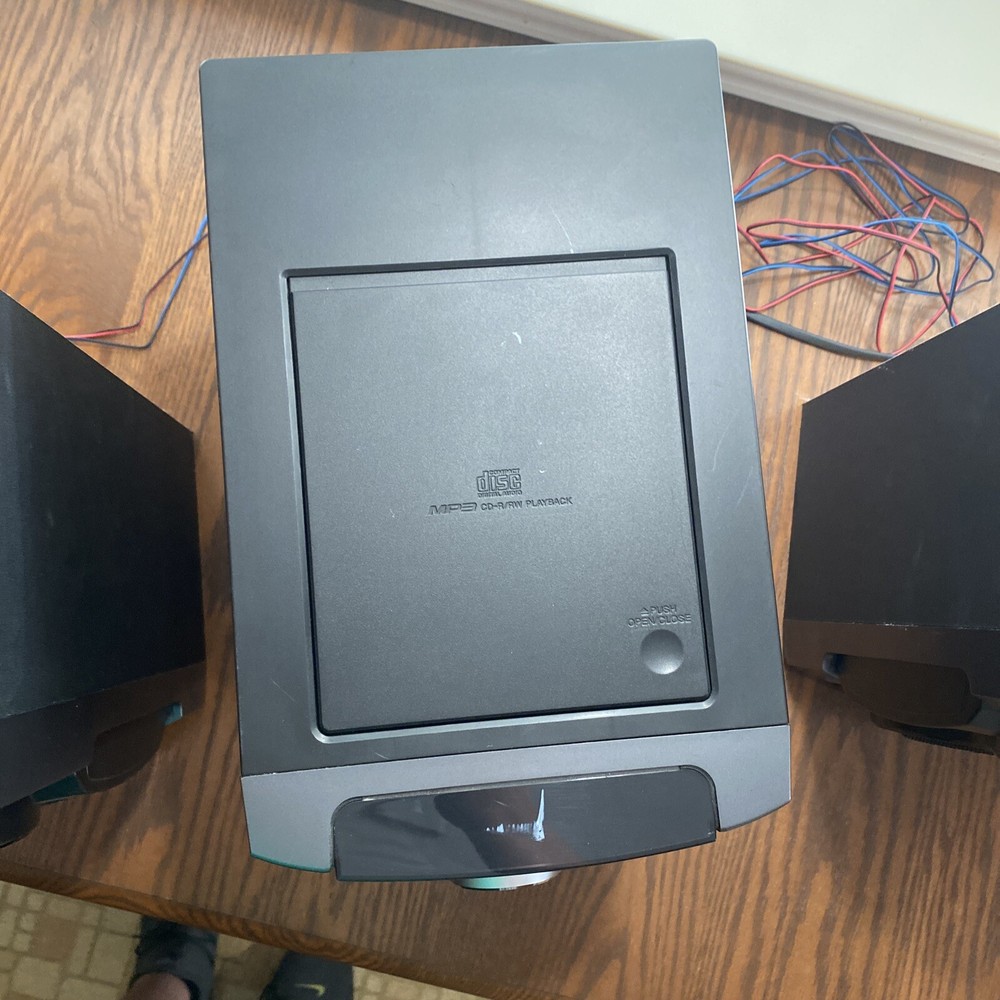 Sony HCD-EC79i CD & IPOD System w/ 2 Speakers SS-EC79 TESTED & WORKING