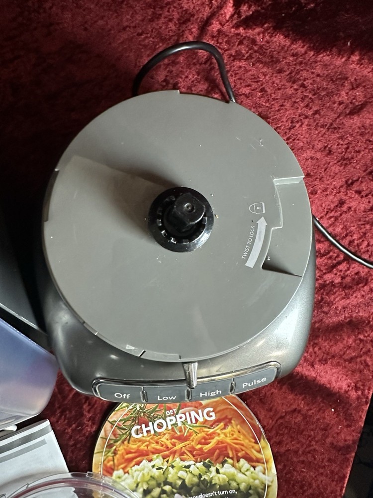 KitchenAid 13 Cup Food Processor With Original Attachments Tested And Sharp!!!!