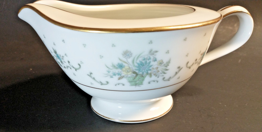 Noritake Allston 6304 Creamer