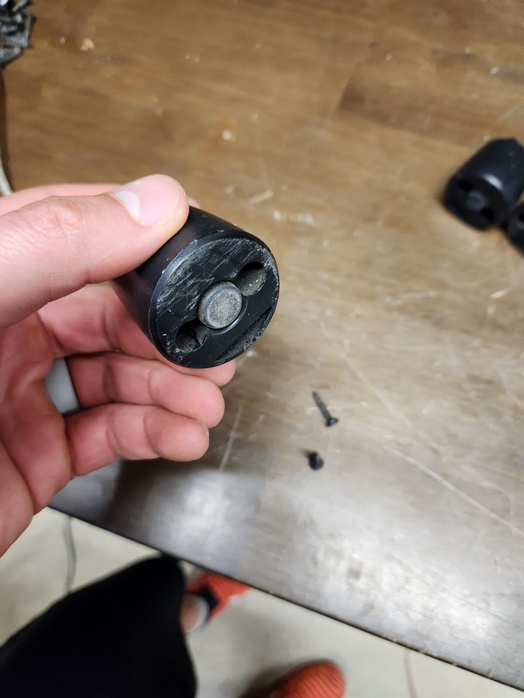 Definitive Technology Subwoofer / Speaker Feet ProSub 600 800