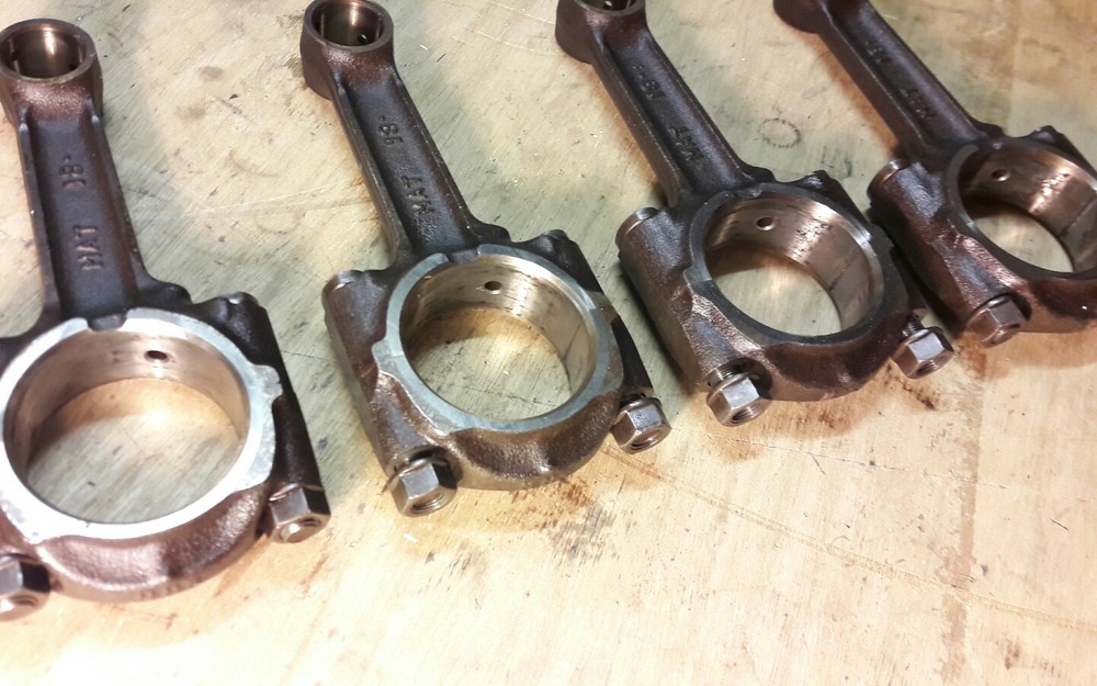 Honda x11 con rods