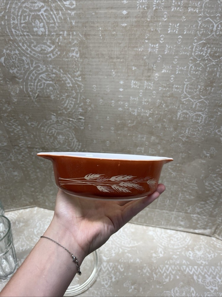 Pyrex AUTUMN HARVEST 500 ML COVERED CASSEROLE Reddish Rust Wheat