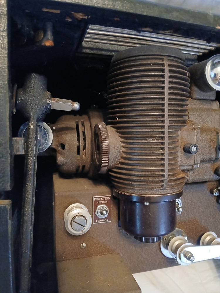 Bell & Howell 16mm Filmosound 156A Projector Model A UNTESTED AS IS
