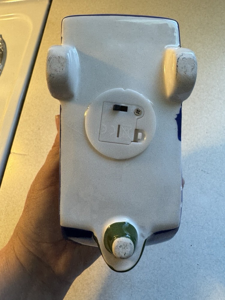 Retro Blue/White Ceramic Light up Camper ***READ DESCRIPTION***